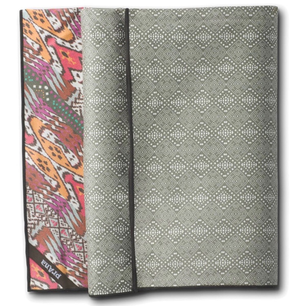 PrAna Maha Yoga Towel